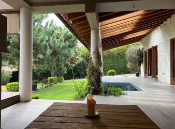 Casa de 3 habitaciones, Valle de Bravo · Casa Tulipanes, Casa en Venta en Avándaro Valle de Bravo