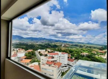 1 · Penthouse en Venta con Terraza y Doble Altura | Vista Horizonte