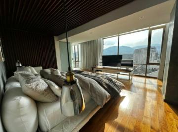 1 · Apartamento en Venta en Isla de Agua Remodelado de Lujo