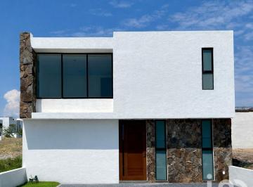 Casa · 156m² · 3 Recámaras · 2 Estacionamientos · Venta Casa Bio Grand Juriquilla