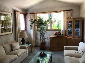 Casa · 298m² · 3 Recámaras · 3 Estacionamientos · Casa en Venta en Barranca Seca