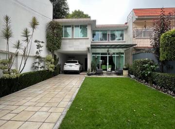 Casa · 374m² · 4 Recámaras · 3 Estacionamientos · Colonia Florida Casa en Venta