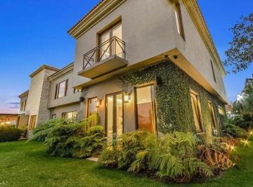 f9362e1f99bd18bf9eac68f69d244ff372d7779a9df5b1846d8432410764e348 · Hermosa Casa en Venta en Fuentes de Las Lomas