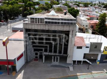 Edificio · 1m² · 17 Estacionamientos · Edificio en Paseo 5 de Febrero en Venta