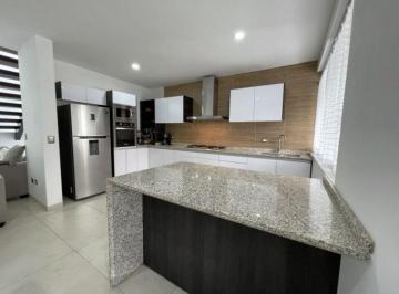 Casa · 171m² · 3 Recámaras · 3 Estacionamientos · Casa en Perla Norte Aguascalientes