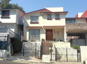 Casa · 303m² · 4 Recámaras · 2 Estacionamientos · Casa en Venta, Mayorazgos del Bosque, 4 Recámaras