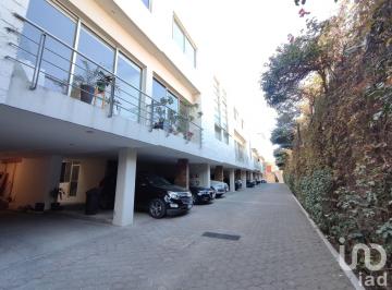 Casa · 325m² · 4 Recámaras · 3 Estacionamientos · Casa en Venta en Irrigación