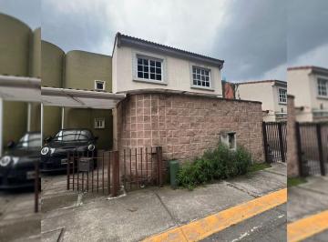Casa · 102m² · 3 Recámaras · 1 Estacionamiento · Casa en Venta Hacienda de Las Fuentes, Calimaya