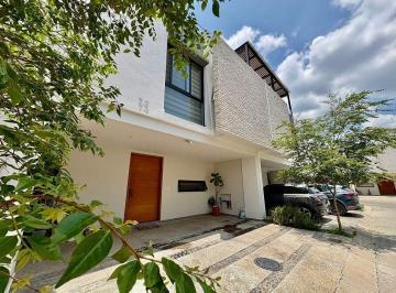 8adbcd7d26f73cd89875546c057587e387c69dc2de9bedc51f367b9cfcd7da95 · Casa Como Nueva en Zenith – El Fortín – 3 Recámaras.