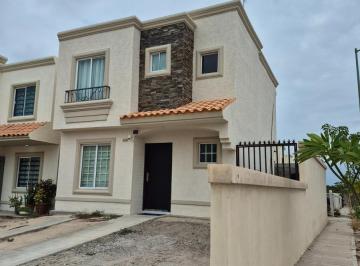 Casa · 87m² · 3 Recámaras · 1 Estacionamiento · Casa en Venta en Stanza Granada