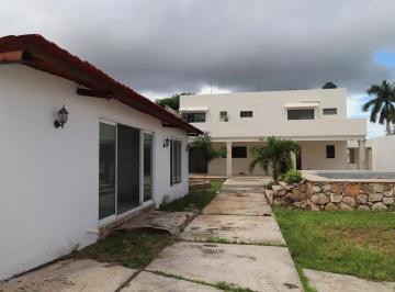 1 · Casa en Venta con Terreno Excedente en Benito Juarez Norte Merida Yucatan