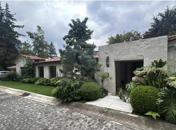 Casa · 780m² · 4 Recámaras · 4 Estacionamientos · Casa en Venta en San Bartolo Ameyalco