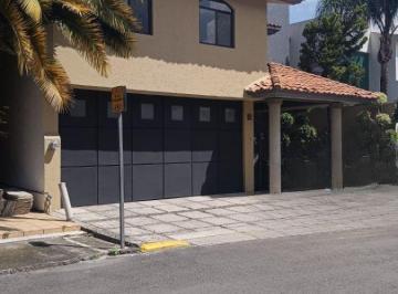 Casa en condominio de 4 habitaciones, Puebla · Preciosa y Amplia Casa de 4 Recámaras en Fraccionamiento La Escondida en San Andrés Cholula