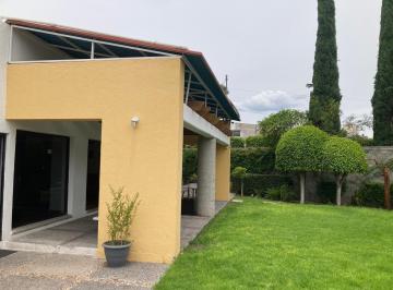 Casa · 180m² · 3 Recámaras · 3 Estacionamientos · Casa en Renta en Priv. Bugambilias, Las Hadas, Querétaro, Qro.
