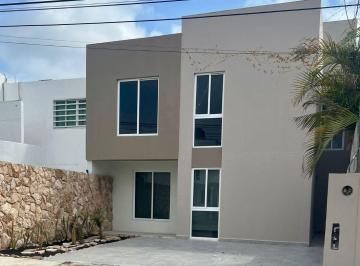 Casa de 4 habitaciones, Mérida · Casa en Venta en Francisco de Montejo