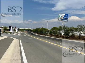 Terreno / Lote · 1952m² · Kl / Excelente Terreno Comercial en Venta. Zakia.