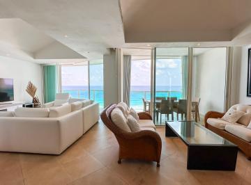Departamento · 230m² · 3 Recámaras · 2 Estacionamientos · Bay View Grand en Venta