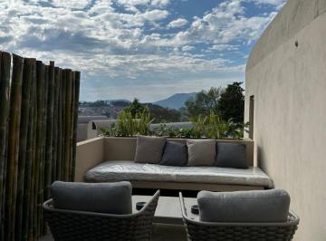 Casa de 3 habitaciones, Valle de Bravo · Casa en Venta en Valle de Bravo