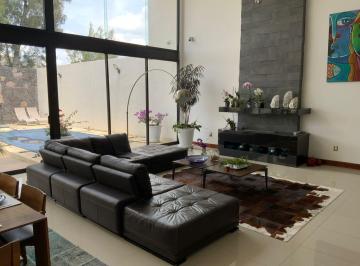 Casa · 480m² · 3 Recámaras · 2 Estacionamientos · Casa Amueblada en Renta La Campiña, León, Guanajuato