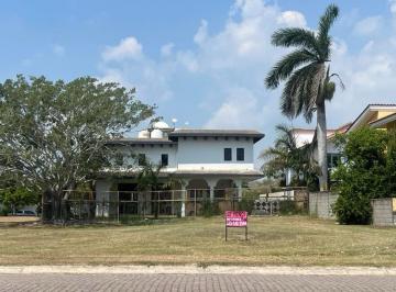 Terreno / Lote · 540m² · Terreno - Fraccionamiento Residencial Lagunas de Miralta