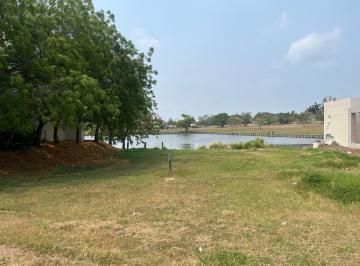 Terreno / Lote · 673m² · Terreno - Fraccionamiento Residencial Lagunas de Miralta