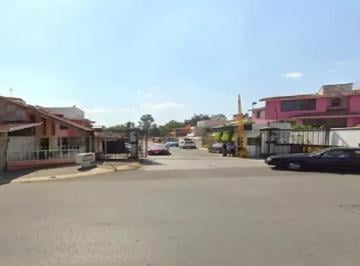 Casa de 3 habitaciones, Cuautitlán Izcalli · Propiedad en Remate Bancario en Jardines del Alba