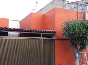 Casa de 4 habitaciones, Guadalajara · Casa en Renta Super Ubicada Santa Elena Estadio