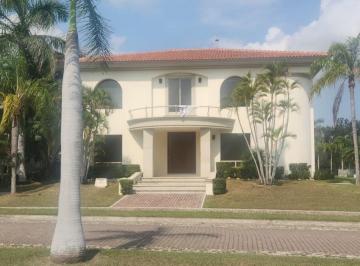 Casa · 3 Recámaras · 3 Estacionamientos · Casa - Fraccionamiento Residencial Lagunas de Miralta