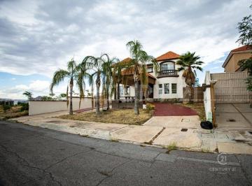 Casa · 729m² · 5 Recámaras · 7 Estacionamientos · Casa en Venta en Hacienda Santa Fe Chihuahua, Chih.