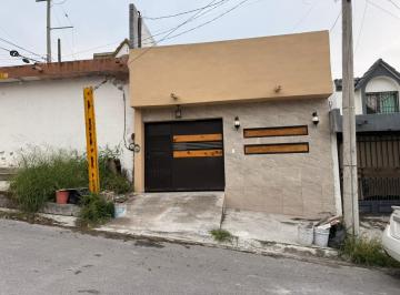 Casa · 120m² · 2 Recámaras · 2 Estacionamientos · Casa En portales de La silla, guadalupe, N. L. 