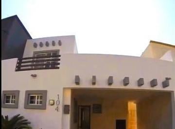 Casa · 3 Recámaras · 1 Estacionamiento · Casa en Venta en Fracc. Villas Náutico