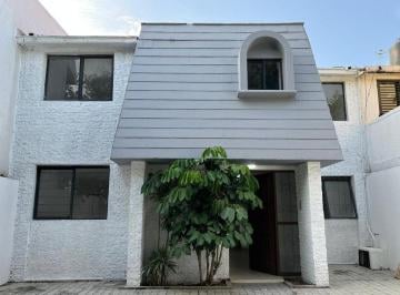 Casa · 130m² · 3 Recámaras · 3 Estacionamientos · Venta de Casa en El Fracc. Las Alamedas, Atizapan de Zaragoza