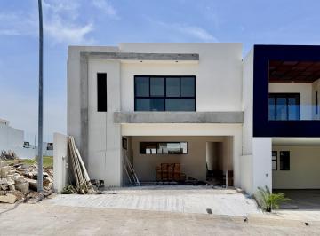 Casa · 197m² · 3 Recámaras · 2 Estacionamientos · Casa Nueva en Venta Punto Lomas