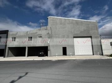 Nave industrial · 743m² · 4 Estacionamientos · Nave Industrial en Renta en Santa Catarina