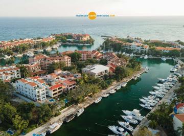 Departamento · 170m² · 3 Recámaras · 1 Estacionamiento · Departamento Frente a La Marina - Puerto Aventuras