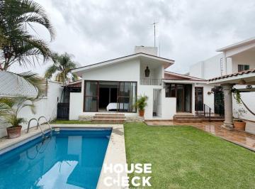 Casa de 2 habitaciones, Yautepec · Casa en Venta de un Solo Nivel