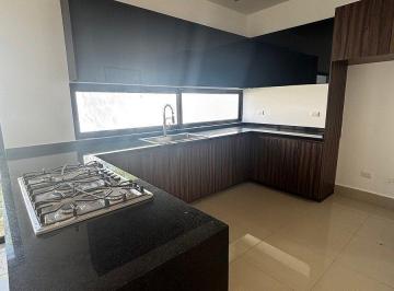 6ea026c48a0dc9b6abccd65bbf3a796efd8d4c86d38246778f2b132e53b34d67 · Casa de Renta en Privada Dalia / Yerbaniz