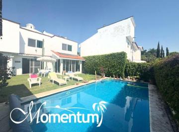Casa en condominio de 4 habitaciones, Atlatlahucan · Casa de 480 m² con 4 Habitaciones en Renta en Lomas de Cocoyoc