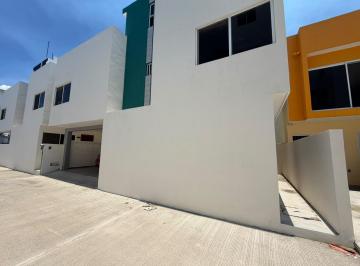 Casa · 180m² · 3 Recámaras · Casa en Jesús Luna Luna
