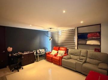 Casa · 3 Recámaras · Venta Casa en Zona La Carcaña Dentro de Fraccionamiento