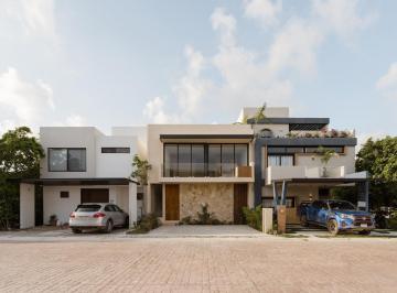Casa · 211m² · 3 Recámaras · 2 Estacionamientos · Casa en Venta Rio Residencial, Av Huayacán