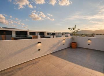Casa · 213m² · 3 Recámaras · 2 Estacionamientos · Venta Preciosa Casa Dentor de Parque Mexico Lomas de Angelopolis con Diseo Funcional y Acabados de L