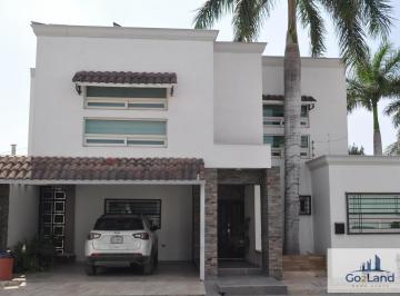 Casa · 285m² · 3 Recámaras · 2 Estacionamientos · Casa en Venta | Palmas Diamante | San Nicolás de Los Garza, N. L. Precio: $6,850,000 Mxn