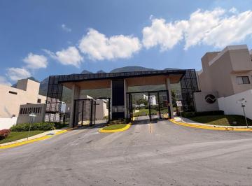 PORTICO DE ACCESO · Terreno en García