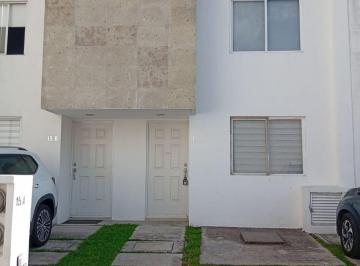 Casa de 3 habitaciones, Cuautlancingo · Hermosa Casa Renta Fracc Tres Cantos