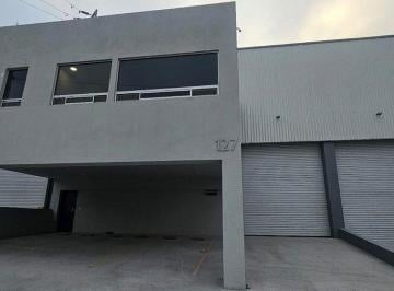0bff2cd8da6adab012d869136ae6d08b1ed75edd9dae79ff3406dfa18257c690 · Bodega Industrial Parque 200, Santa Catarina.