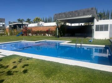 07e5c79939908f4edbb4bfeb6d7efbeedc79376f1985cf82a855eb57e66cae5f · Renta de Casa en Juriquilla en Condominio con Cuarto de Servicio Queretaro