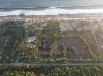 Terreno / Lote · 4464m² · Terreno Frente Al Mar en Boca de Iguanas, Jalisco