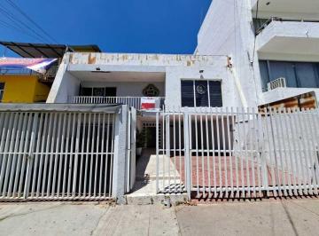 Terreno / Lote · 437m² · 4 Recámaras · 2 Estacionamientos · Terreno en Zapopan Centro a Una Cuadra de La Basilica Baja de Precio