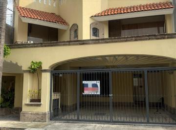 Casa · 437m² · 5 Recámaras · 2 Estacionamientos · Súper Oportunidad de Inversión en Real Vallarta